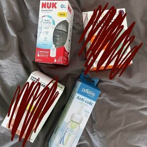 2 bottles for 0+ months as shown on the picture.